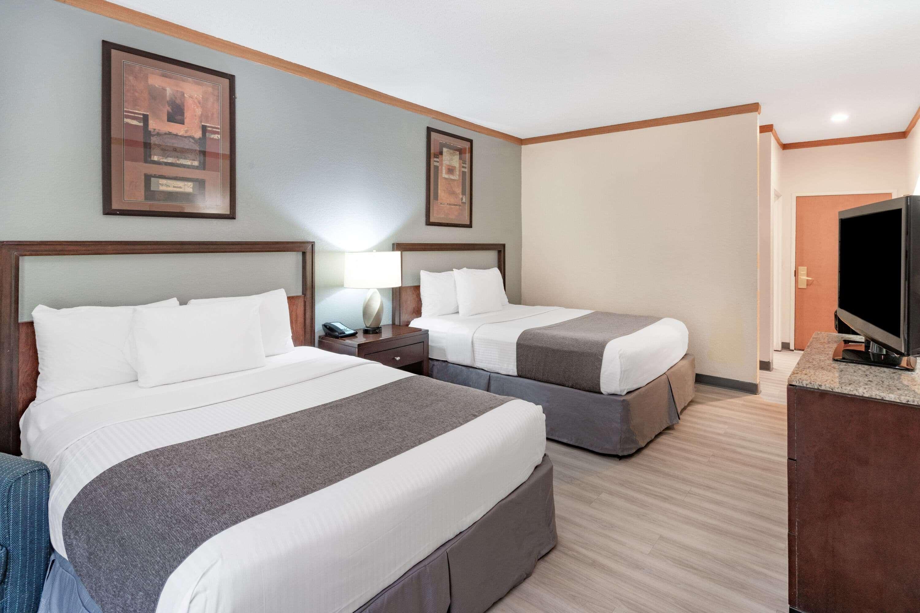 Baymont By Wyndham Hinesville Fort Stewart Area Екстер'єр фото