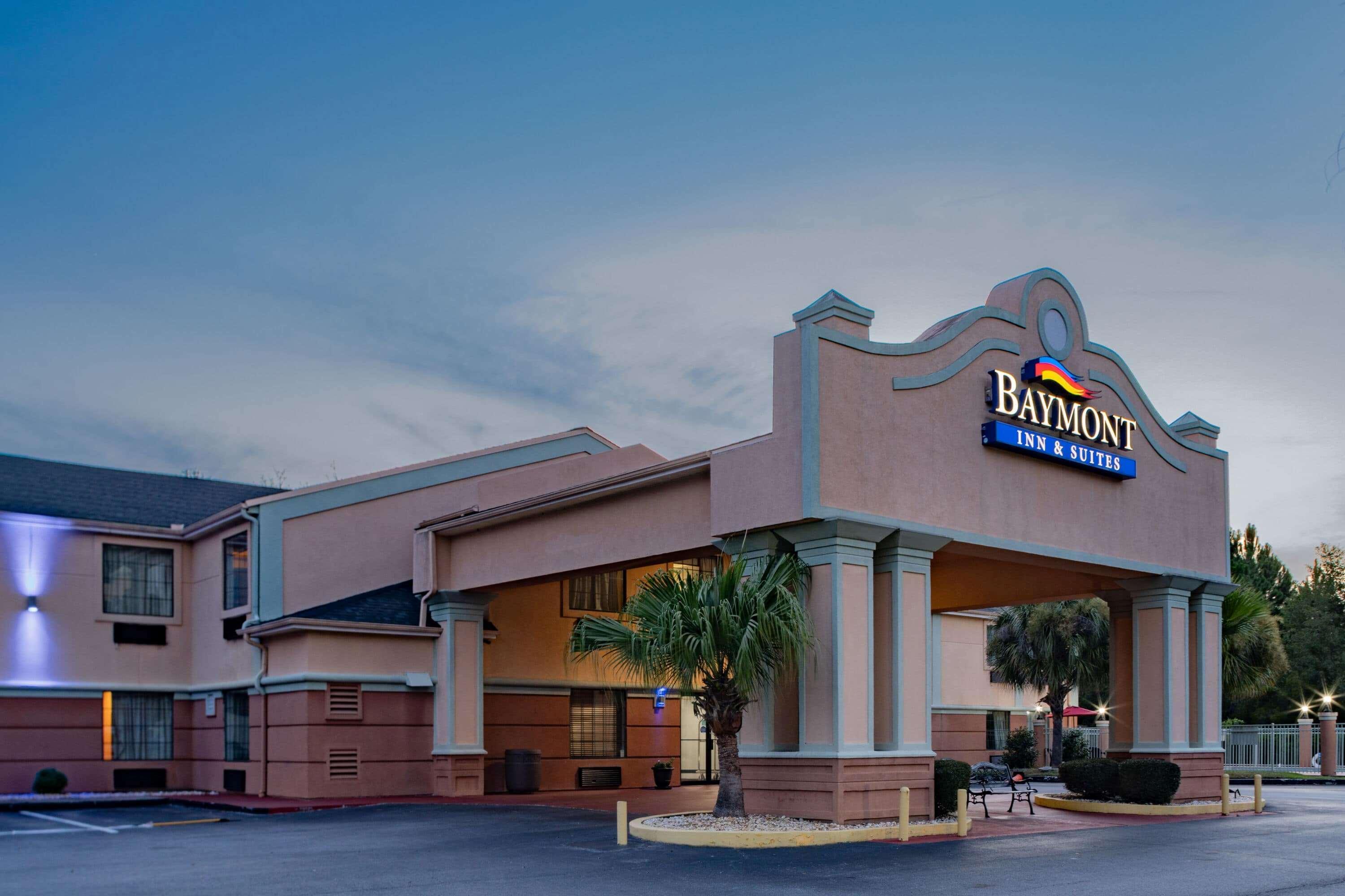 Baymont By Wyndham Hinesville Fort Stewart Area Екстер'єр фото