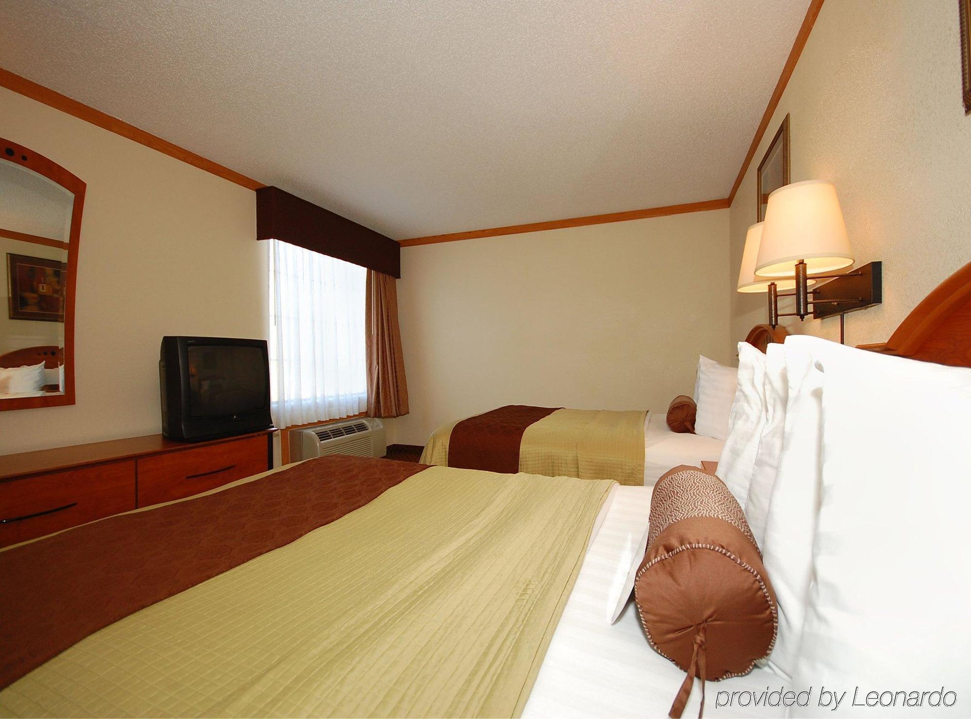 Baymont By Wyndham Hinesville Fort Stewart Area Номер фото