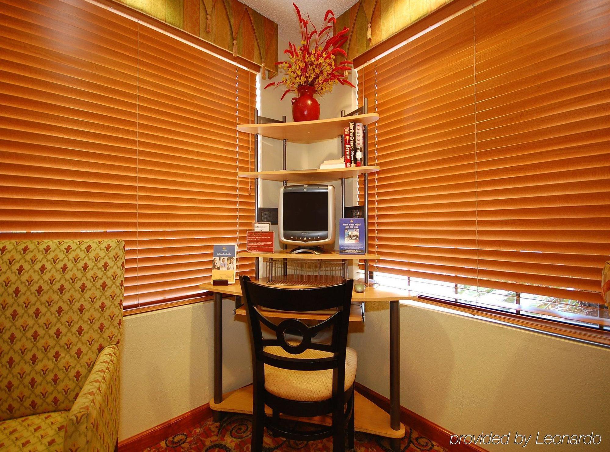 Baymont By Wyndham Hinesville Fort Stewart Area Номер фото