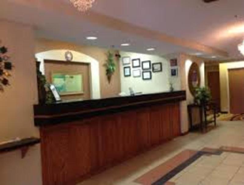 Baymont By Wyndham Hinesville Fort Stewart Area Екстер'єр фото
