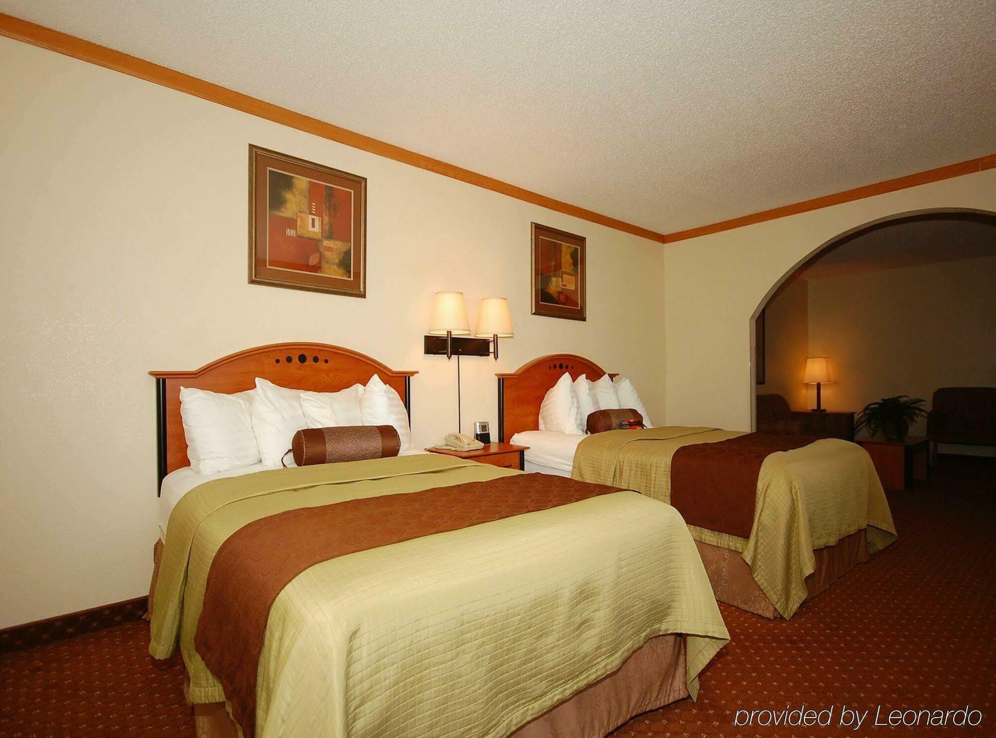 Baymont By Wyndham Hinesville Fort Stewart Area Номер фото
